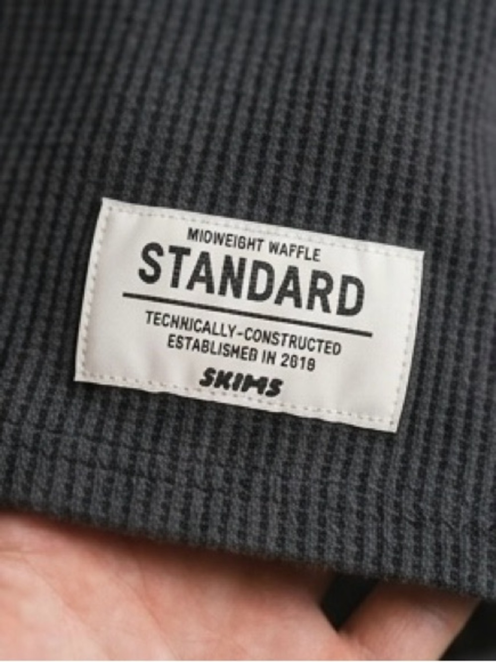 SKIMS Men's Midweight Waffle Long Sleeve Shirt Graphite Gray XXL Oversized - Picture 9 of 9